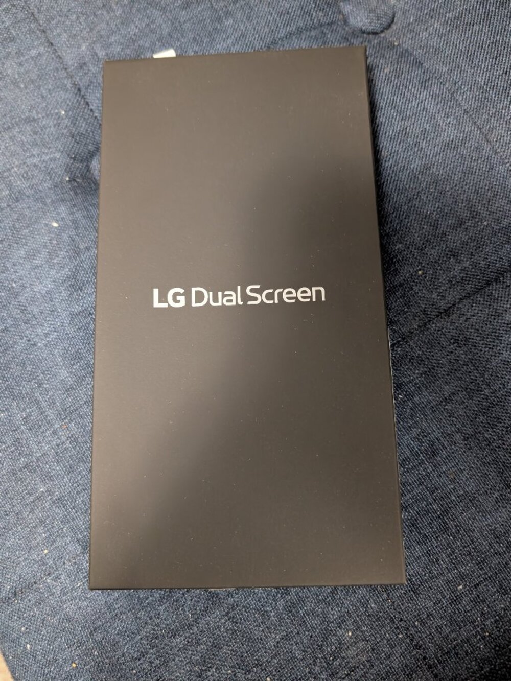 LG V60 ThinQ/ThinQ 5GUW second screen with charging adapter